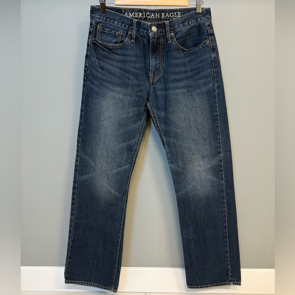 American Eagle Men’s blue denim jeans relaxed fit size 30/32